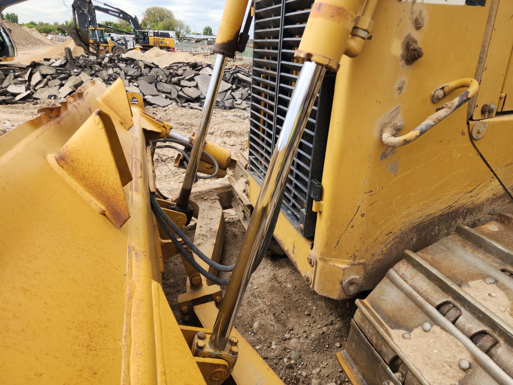 2006 CATERPILLAR D6R XL II Dozer Ripper - Image 35