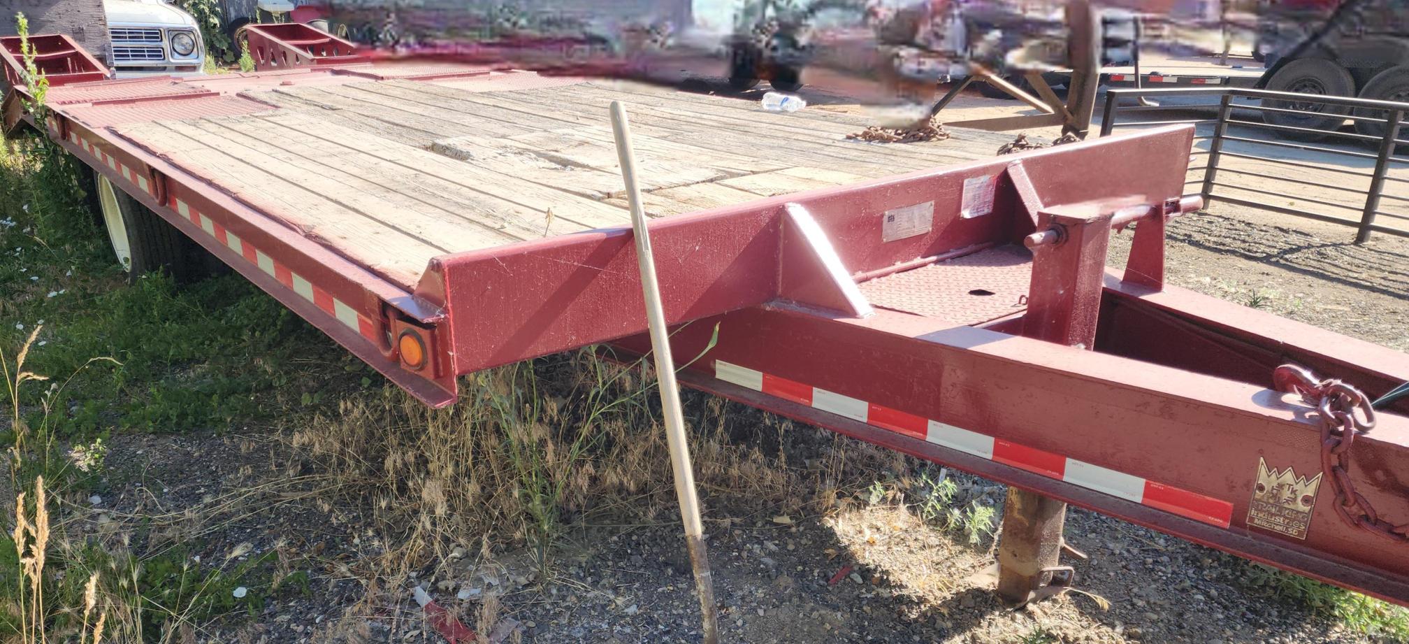 1999 TRAIL KING TK40LP-2400 Tilt Deck - view 3 of 8