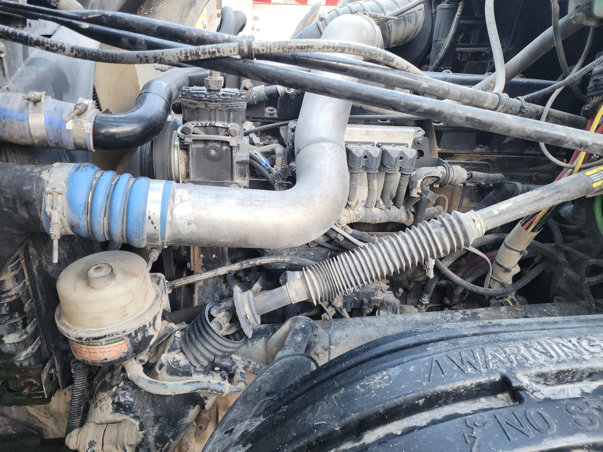 1999 FREIGHTLINER FL110 - Image 40