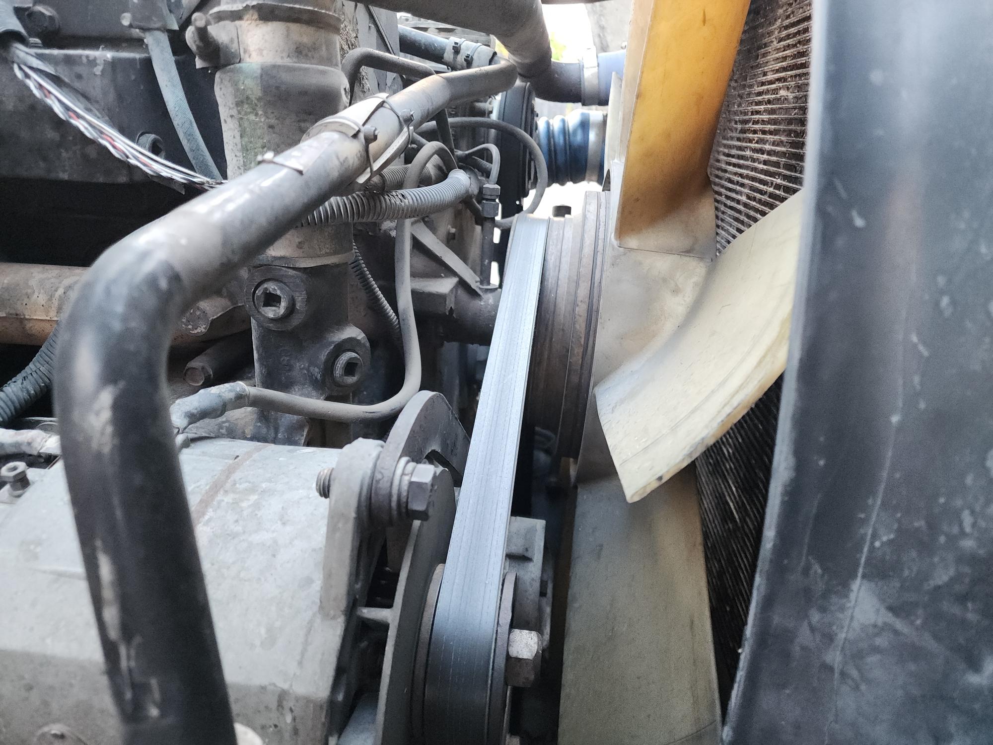 1999 FREIGHTLINER FL110 - Image 42