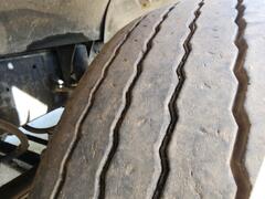 1999 FREIGHTLINER FL110 - Image 24