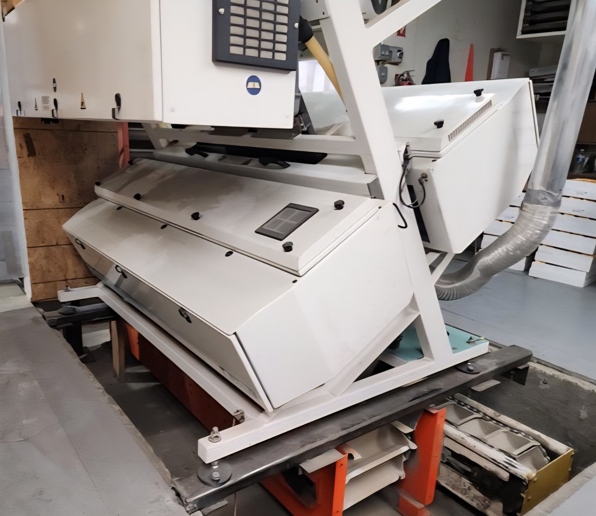 2013 BUHLER SORTEX Z+2BL Color Sorter - Image 3