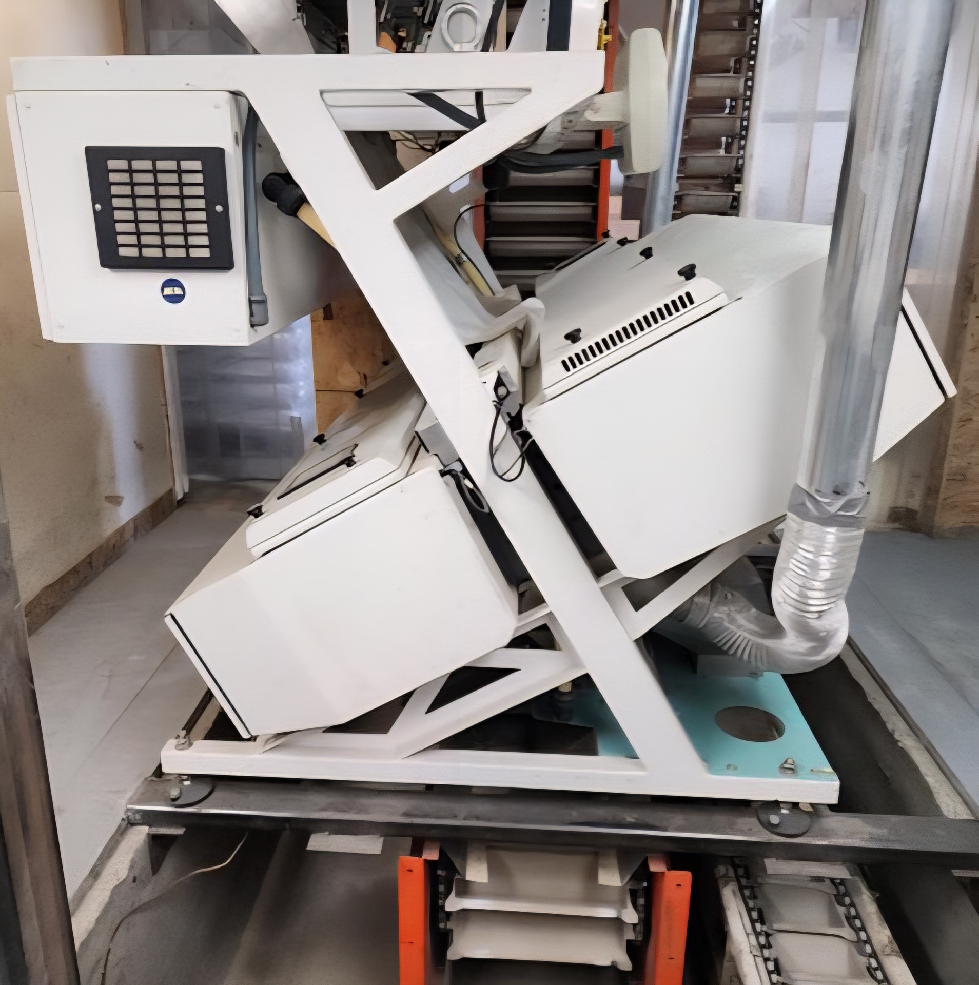 2013 BUHLER SORTEX Z+2BL Color Sorter - Image 5