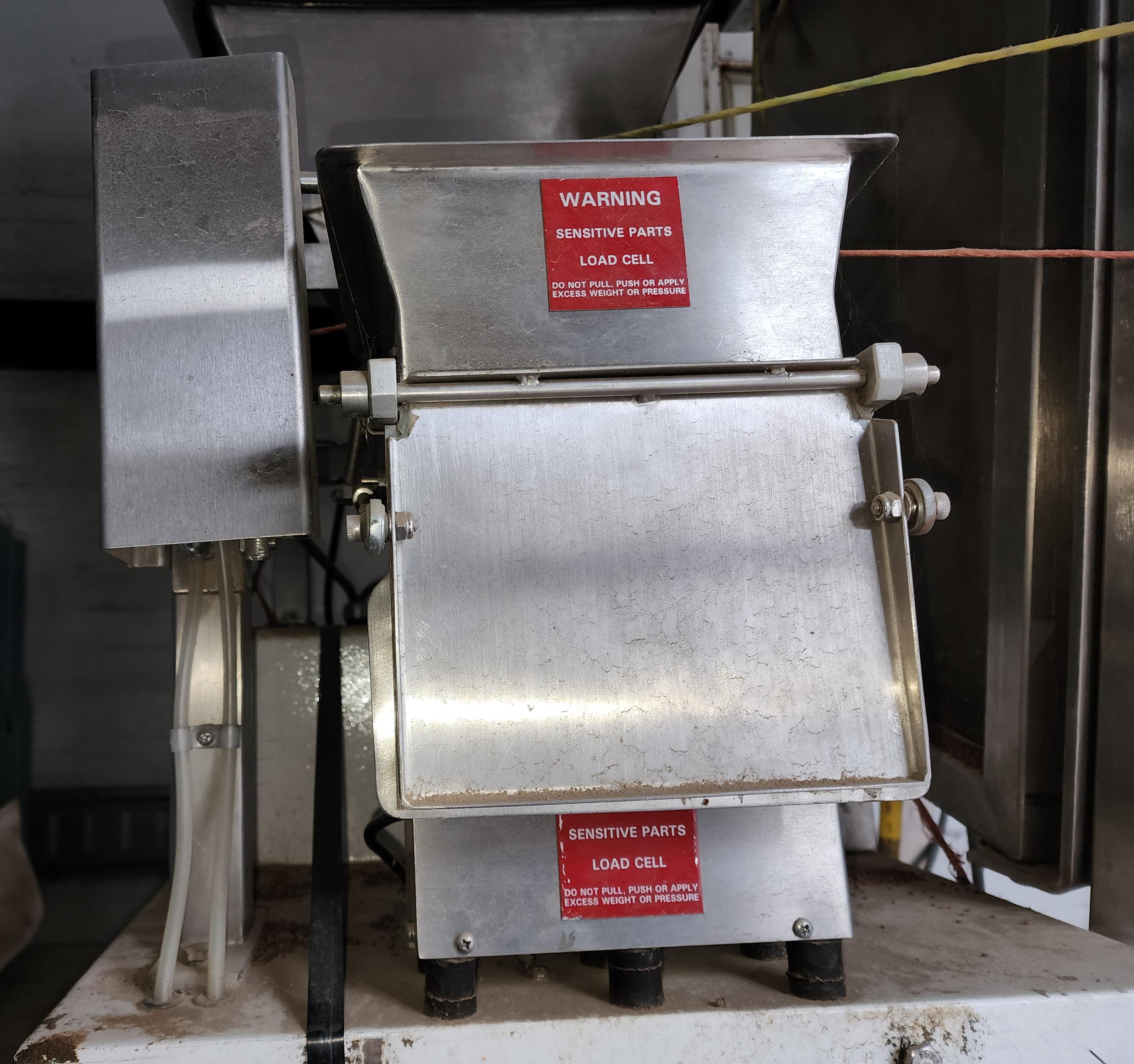 2004 WEIGHPACK PAXIOM AEF-1 Vibratory Scale - Image 3