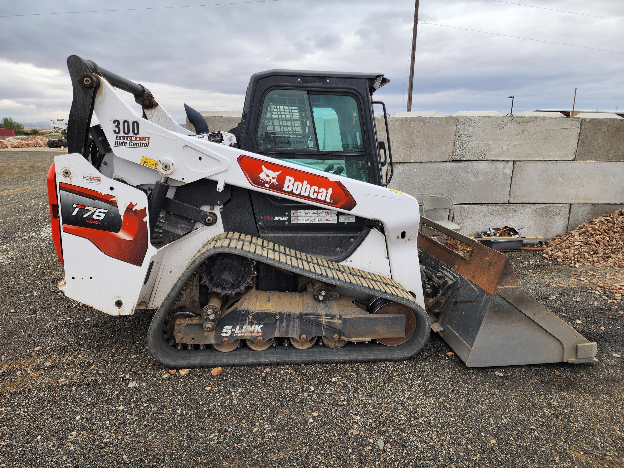 2022 BOBCAT T76 R - view 1 of 37
