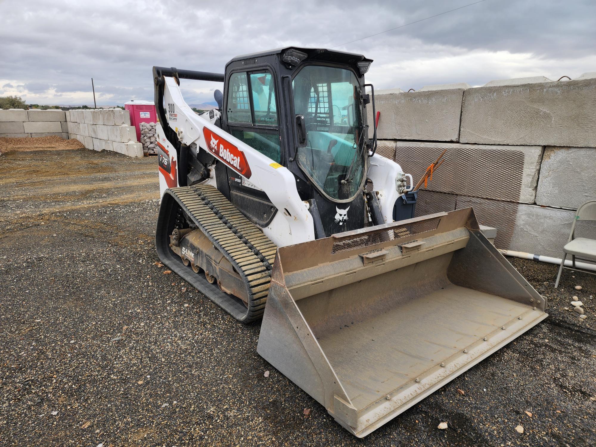 2022 BOBCAT T76 R - view 2 of 37