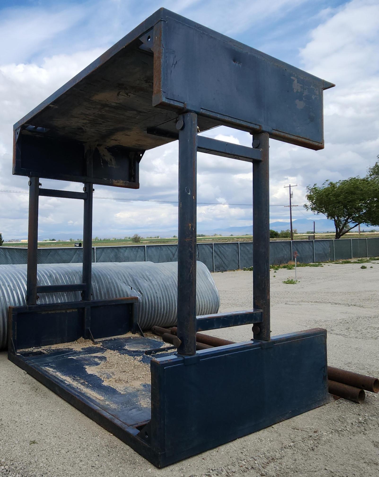 2014 GME 8' MANHOLE BOX - Image 5