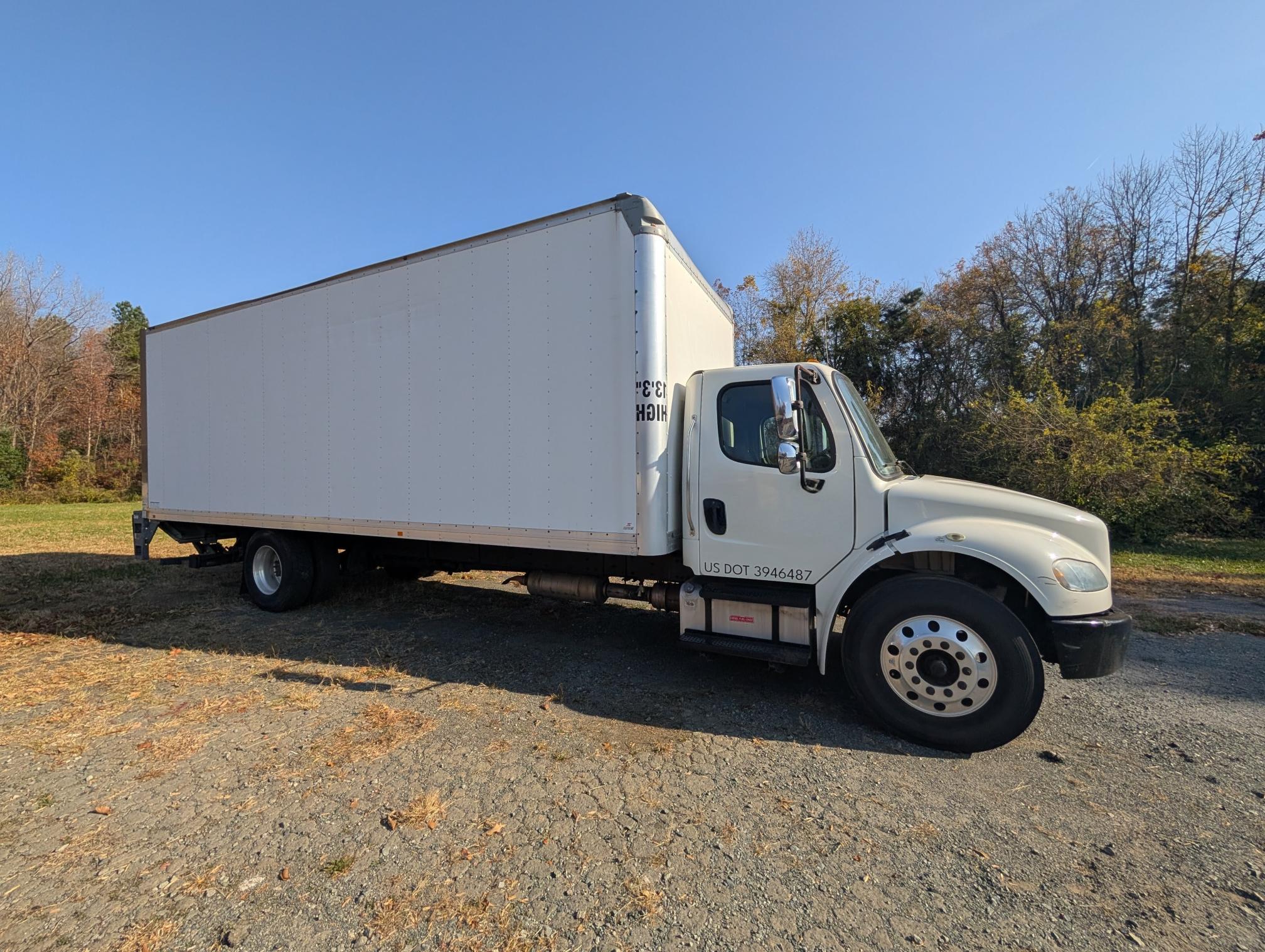 2017 FREIGHTLINER M2 106 - view 1 of 49