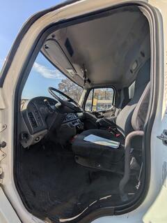 2017 FREIGHTLINER M2 106 - Image 13