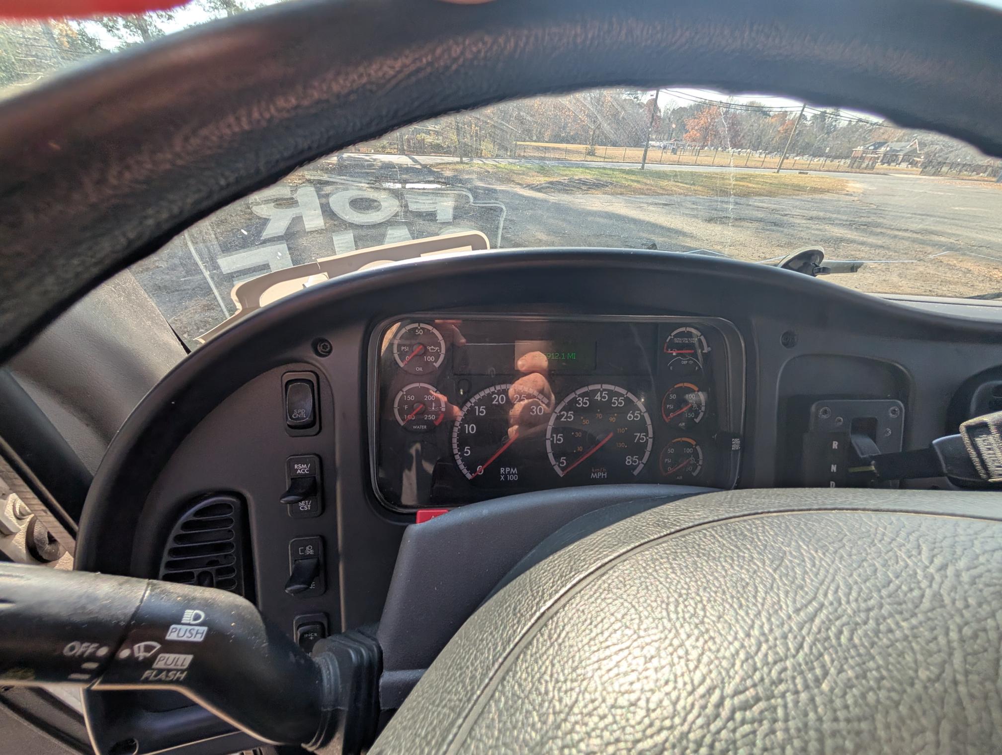 2017 FREIGHTLINER M2 106 - view 19 of 49