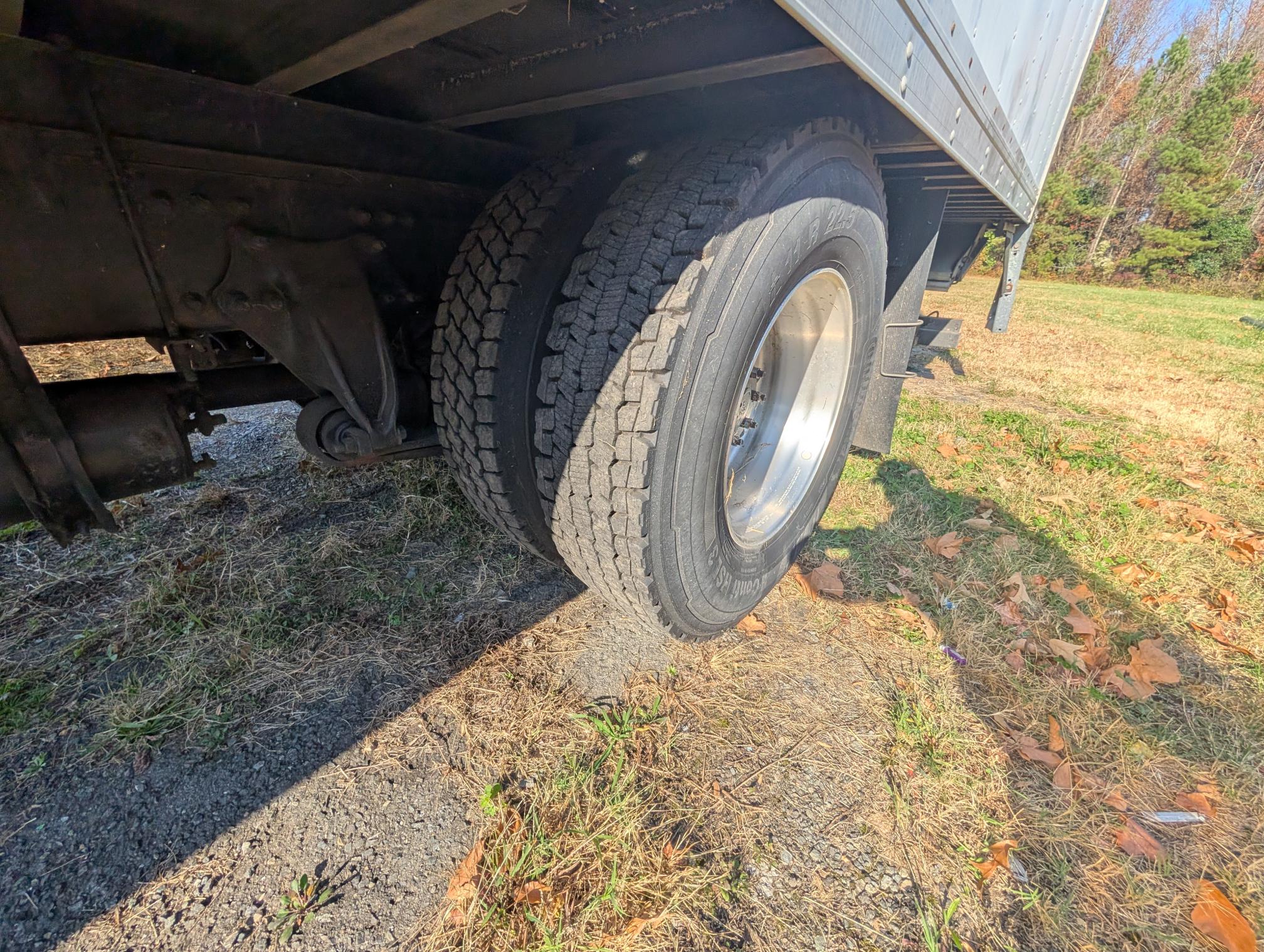 2017 FREIGHTLINER M2 106 - Image 28