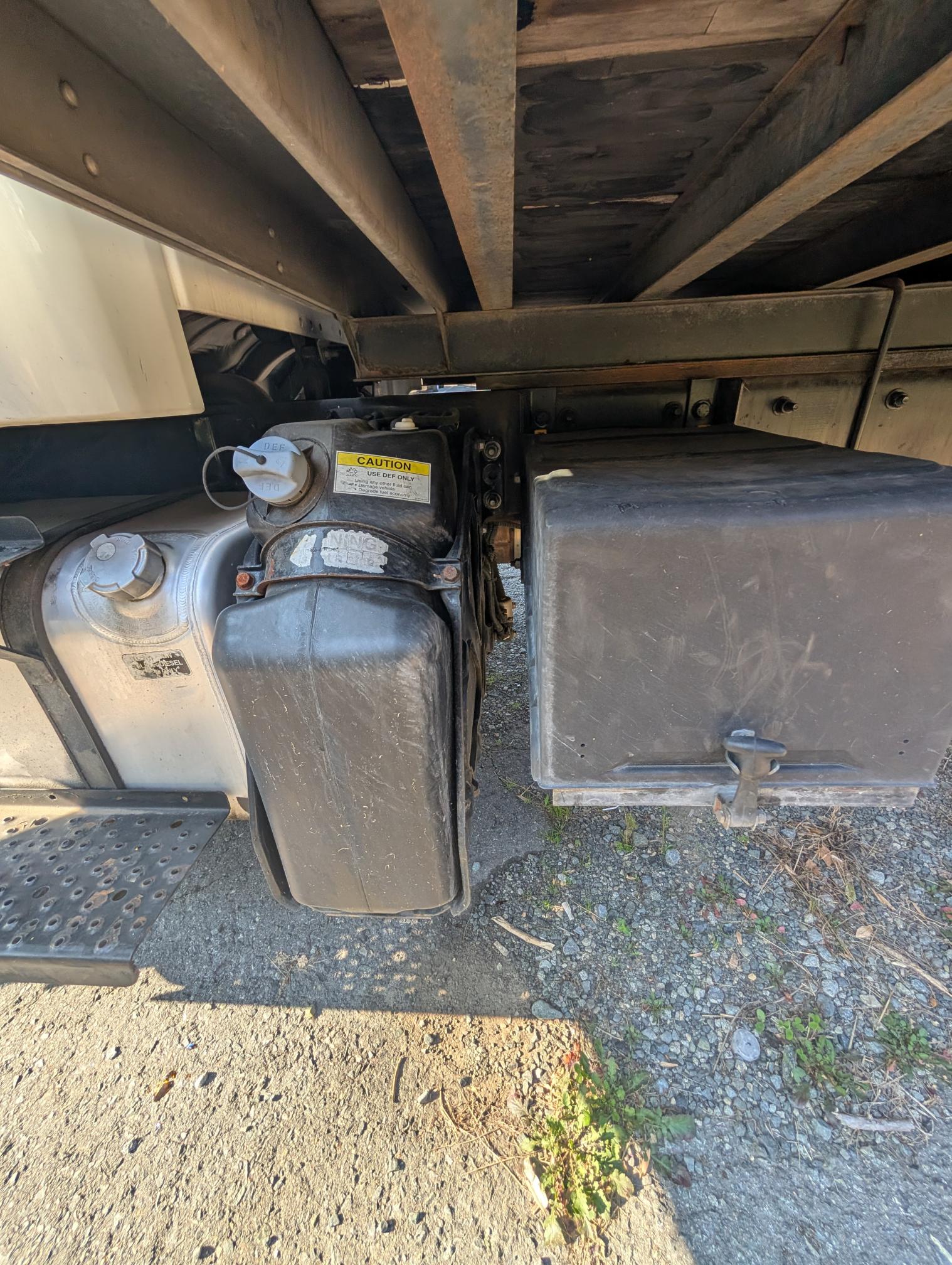 2017 FREIGHTLINER M2 106 - Image 30