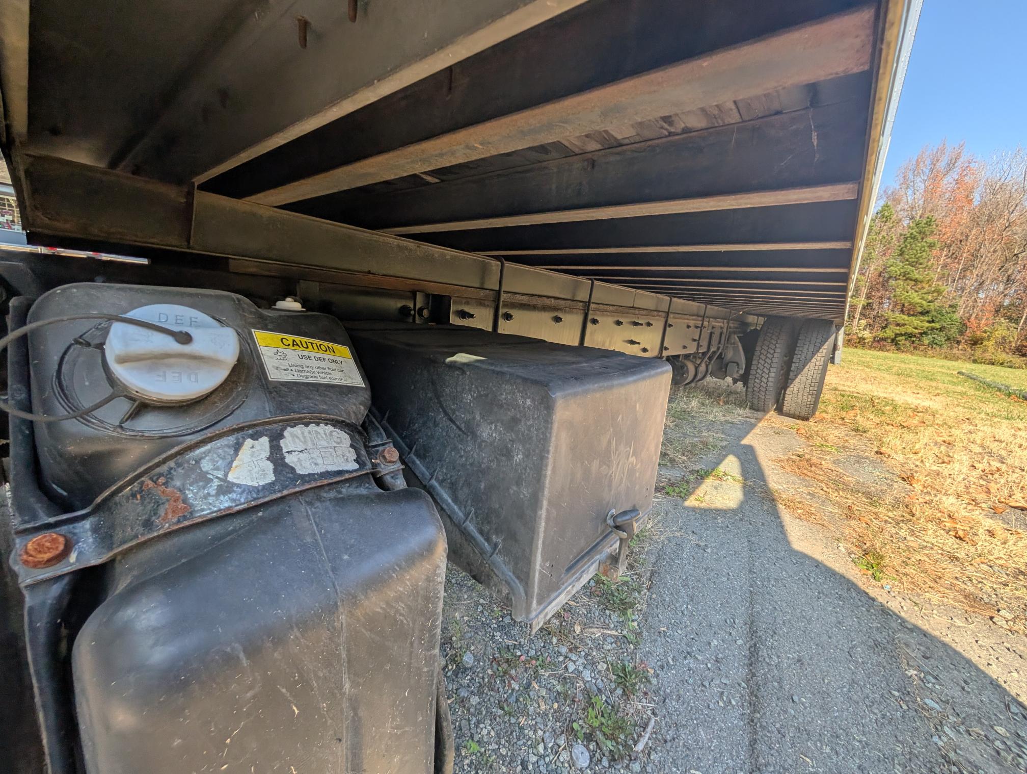 2017 FREIGHTLINER M2 106 - Image 31