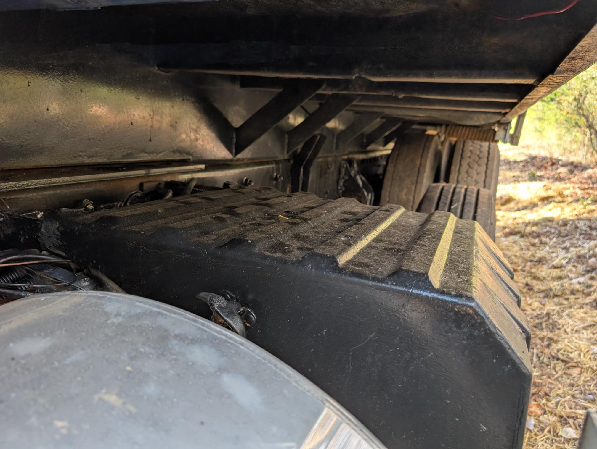 1996 INTERNATIONAL 9400 Tri Axle - Image 17