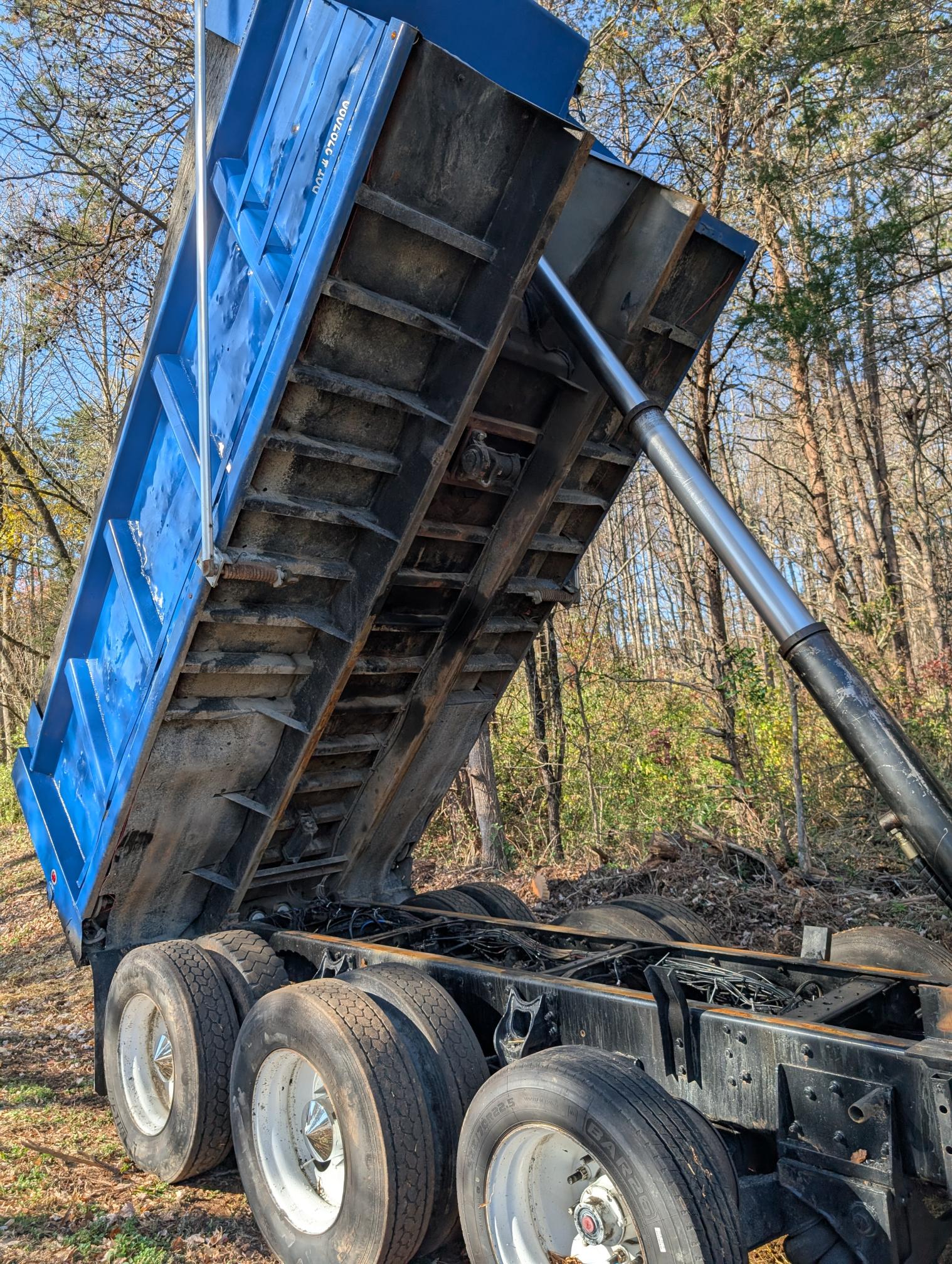 1996 INTERNATIONAL 9400 Tri Axle - Image 13