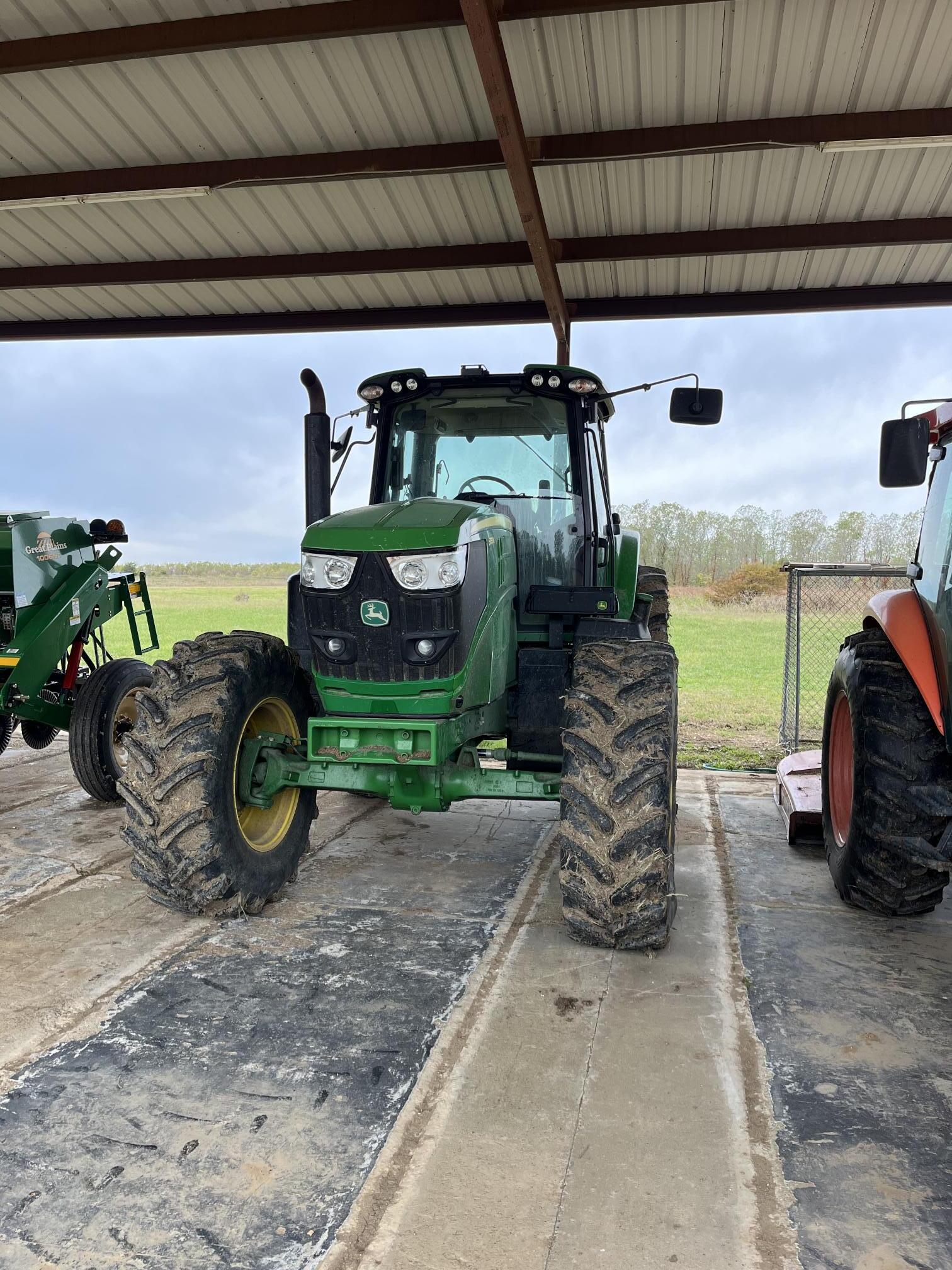 2021 JOHN DEERE 6155M - view 3 of 9