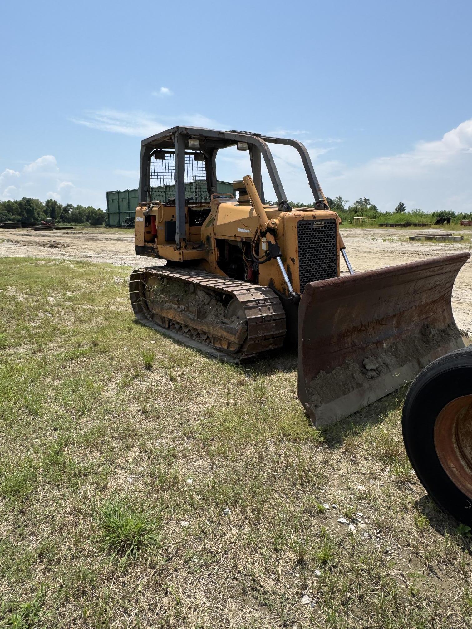 2000 CASE 1150H - Image 20