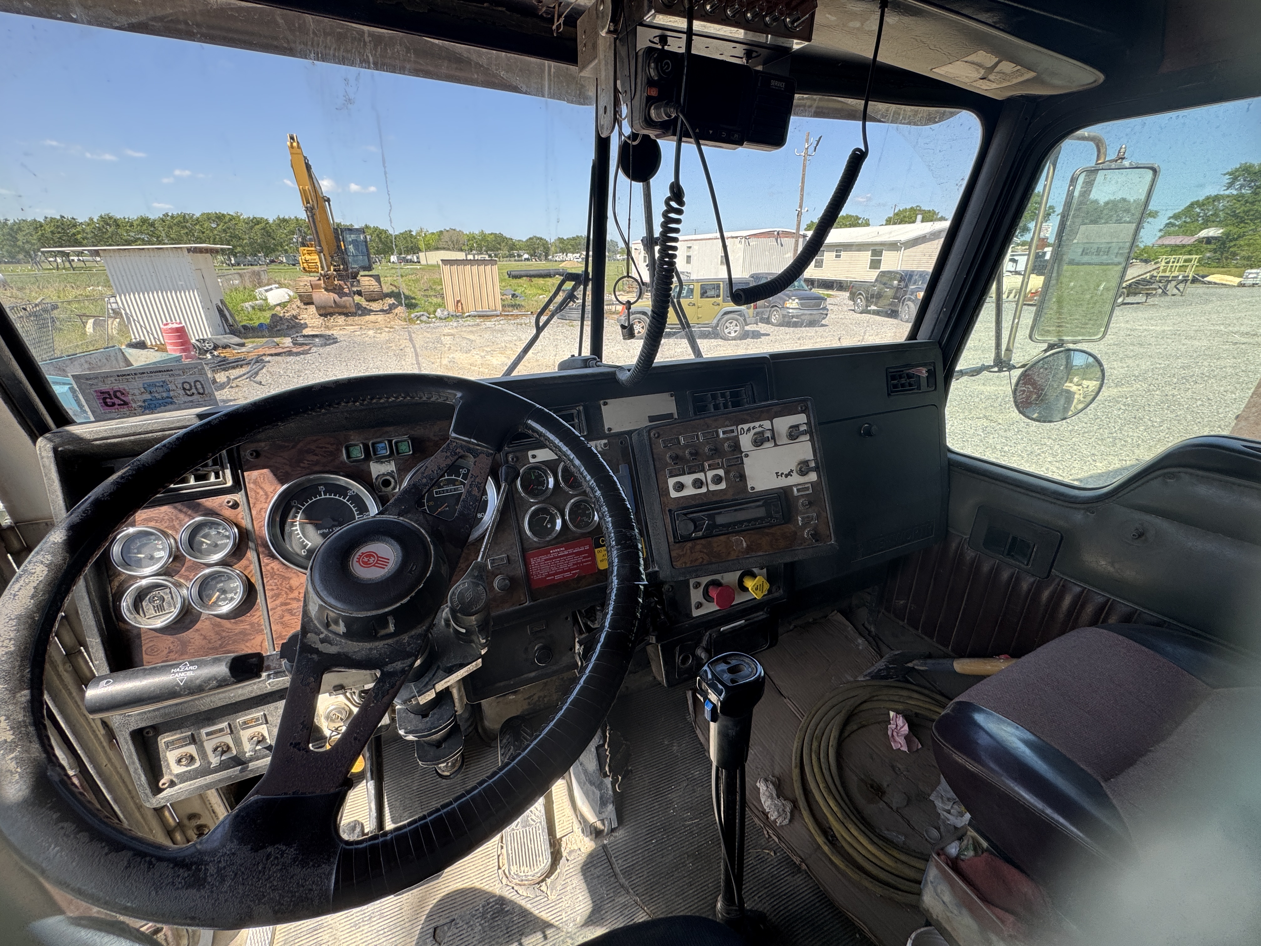 1997 KENWORTH T800 - Image 13