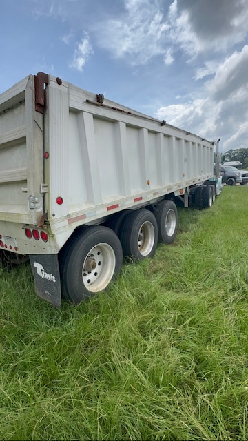 2004 TRAVIS 39 foot - view 2 of 5