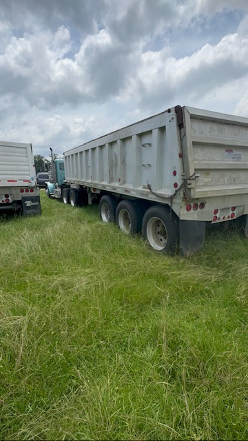 2004 TRAVIS 39 foot - Image 3