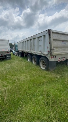 2004 TRAVIS 39 foot - Image 3