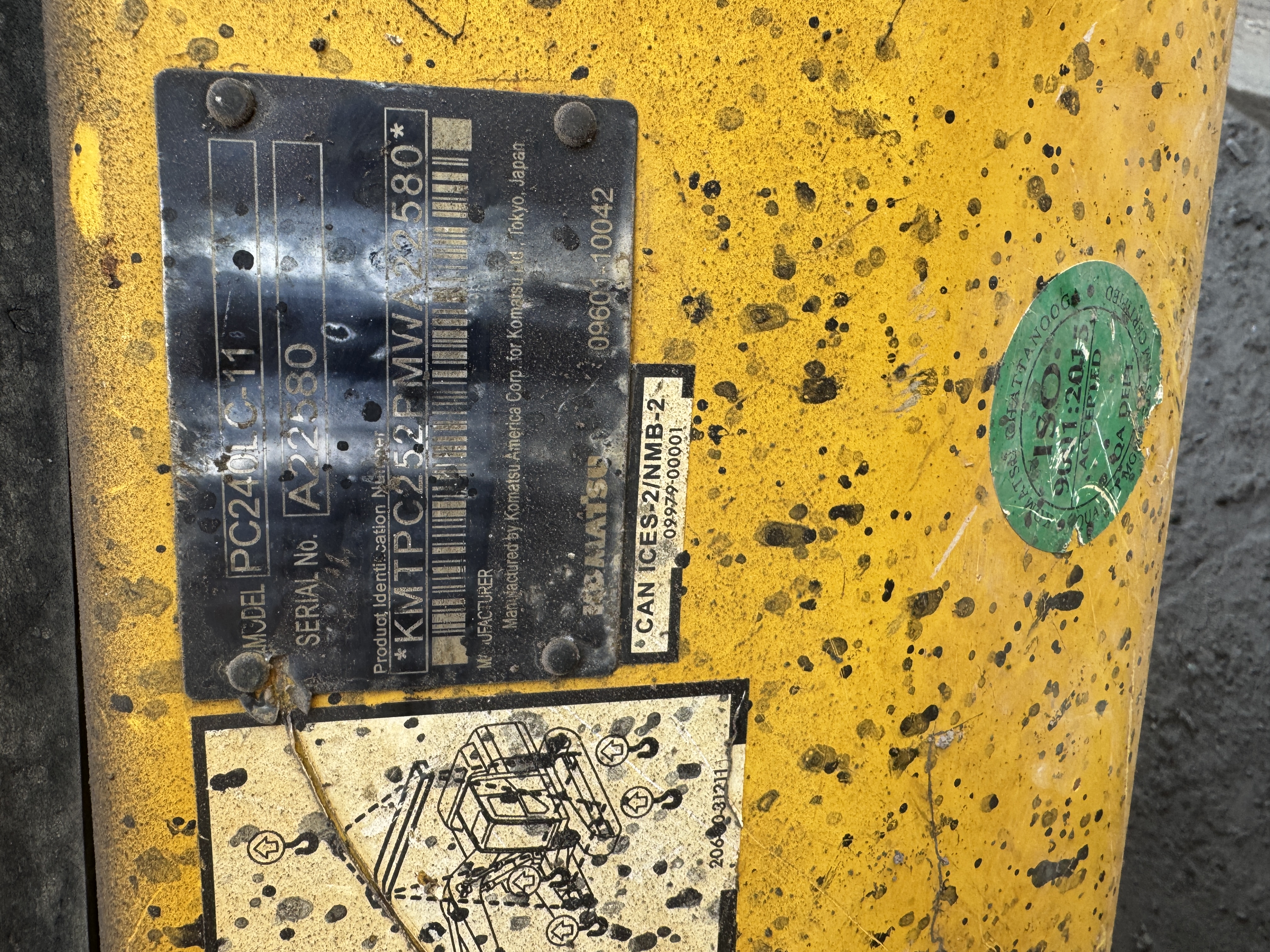 2022 KOMATSU PC240LC-11 - Image 22