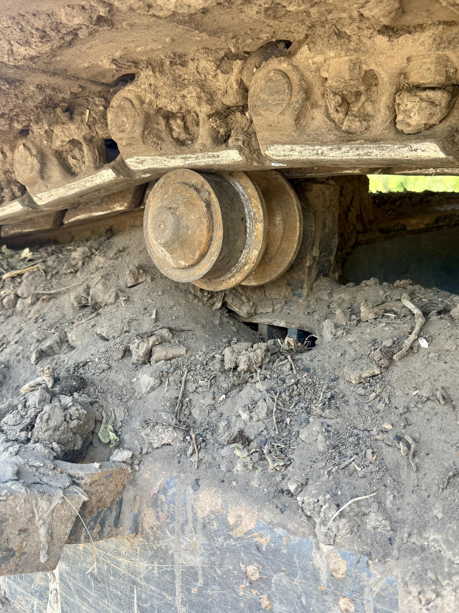 2022 KOMATSU PC240LC-11 - Image 16