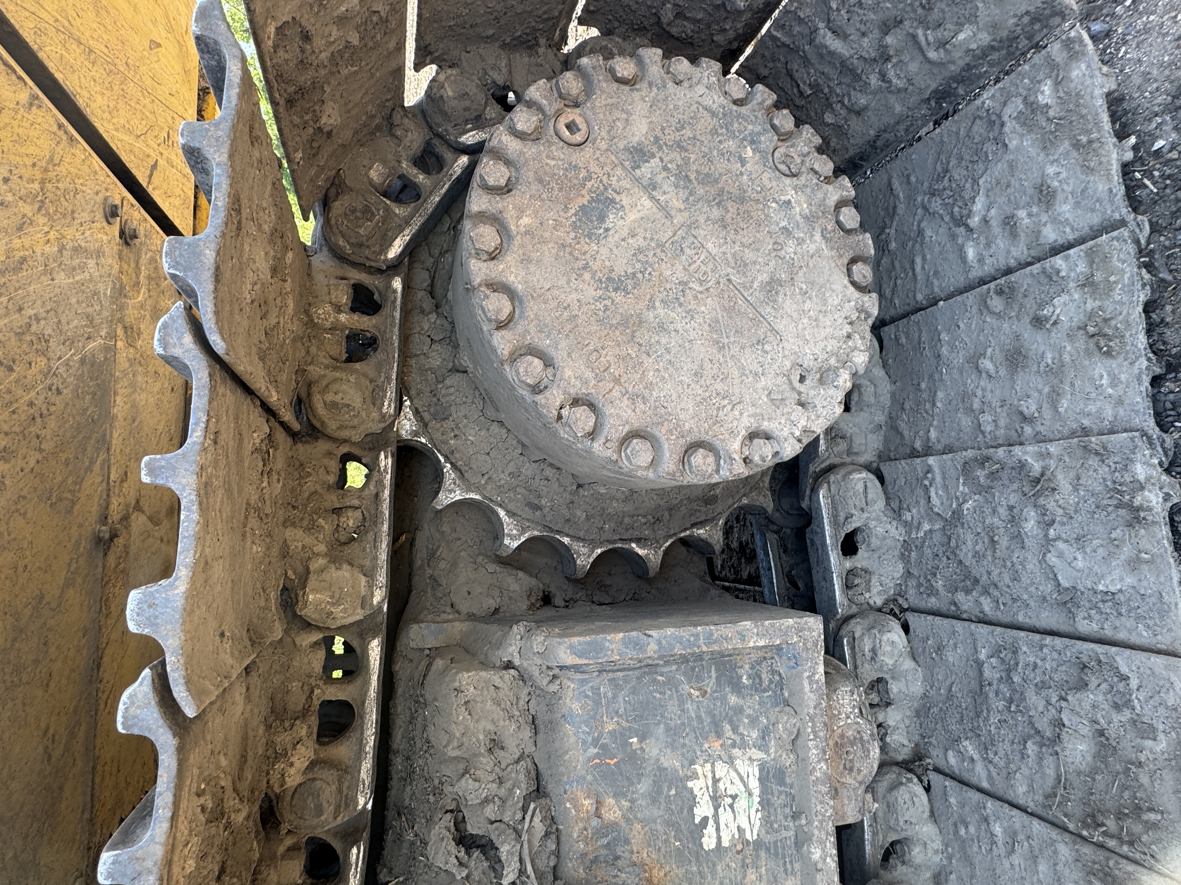 2022 KOMATSU PC240LC-11 - view 11 of 23