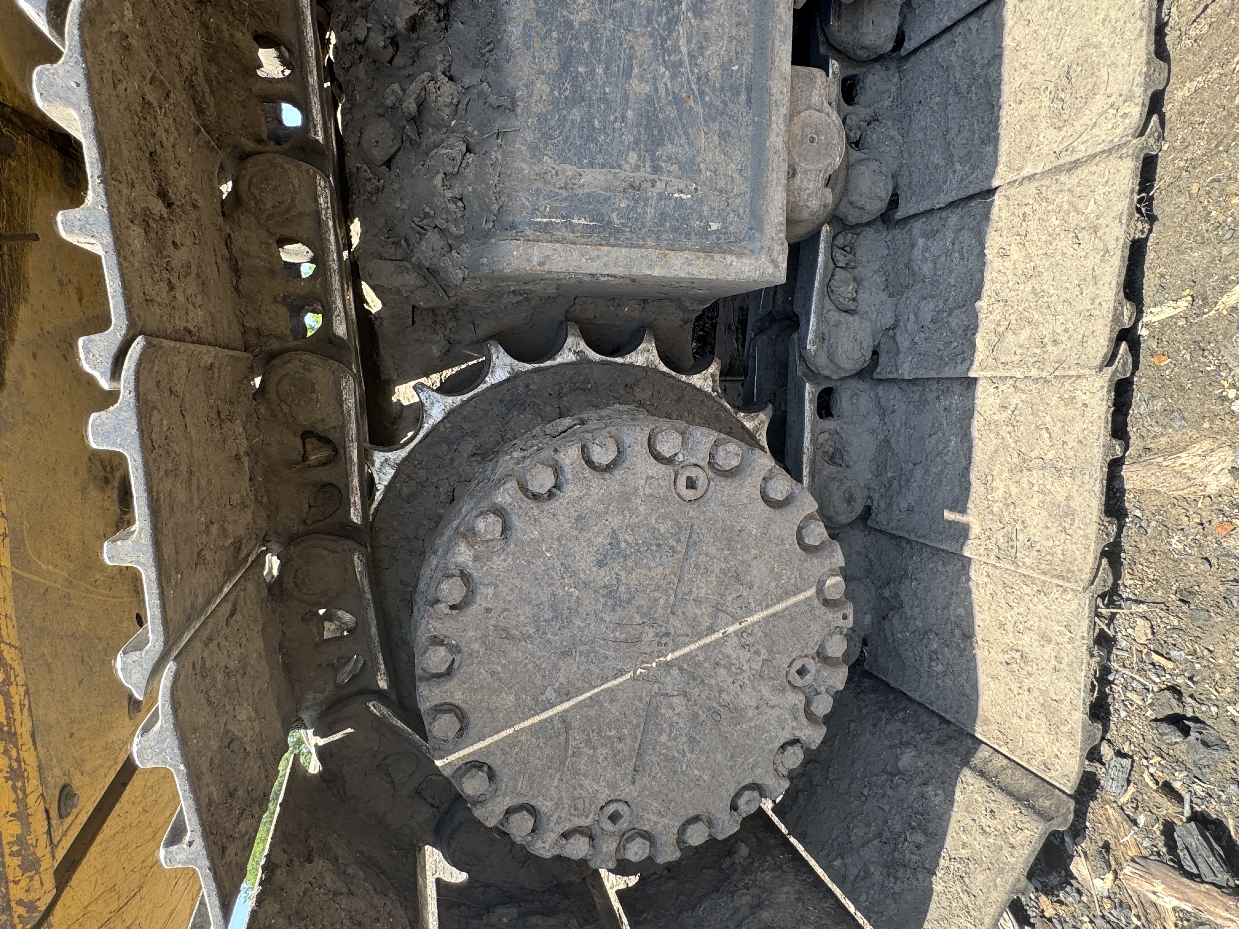 2022 KOMATSU PC240LC-11 - view 13 of 23