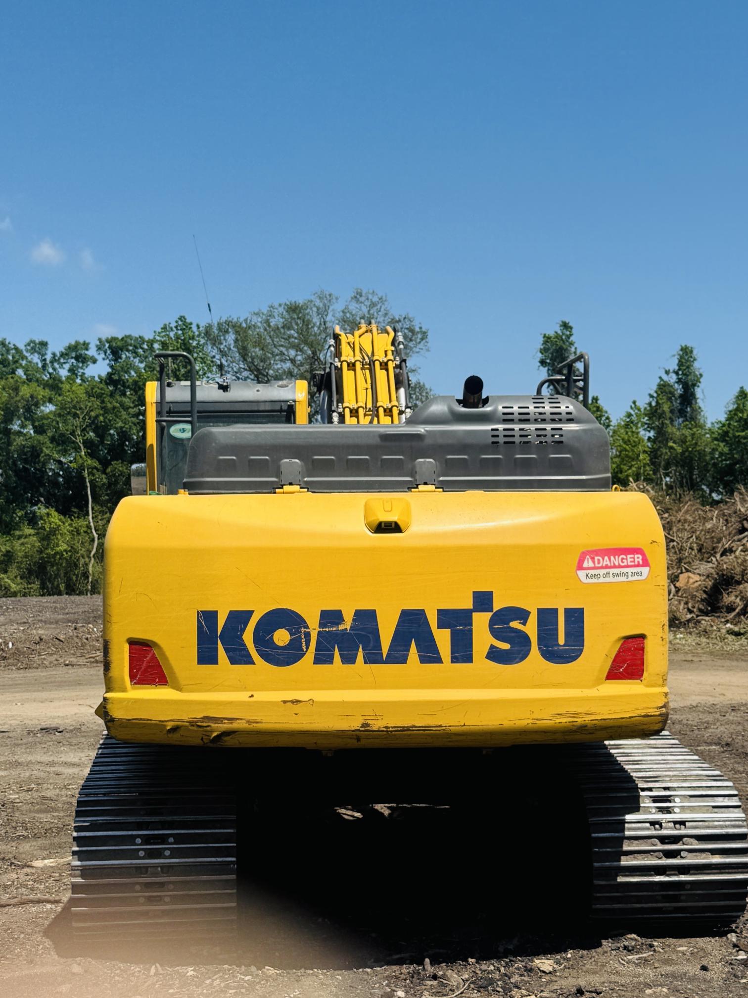 2022 KOMATSU PC240LC-11 - Image 19