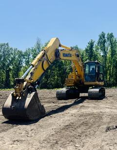 2022 KOMATSU PC240LC-11 - Image 2