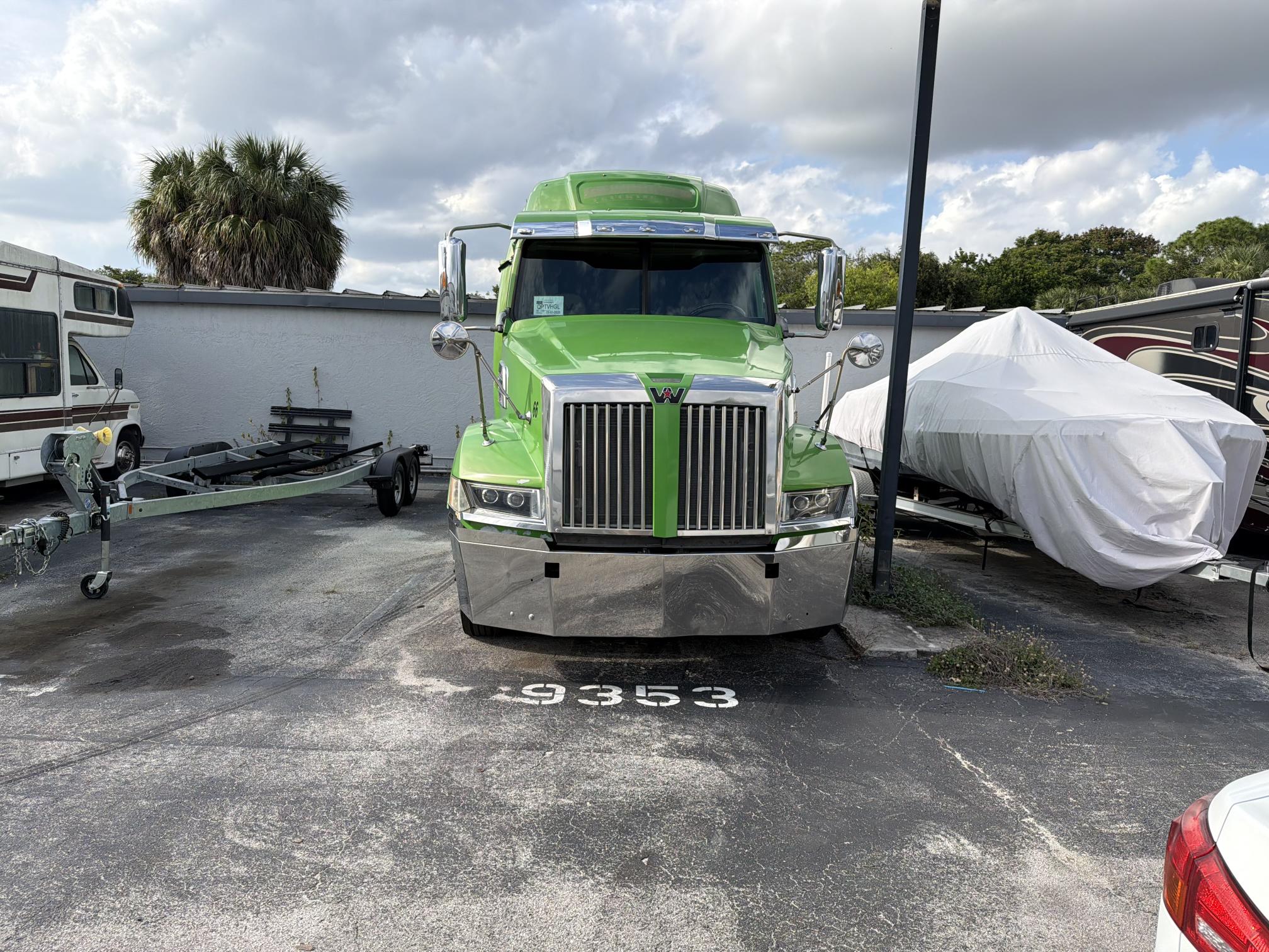 2017 WESTERN STAR 5700xe - Image 5
