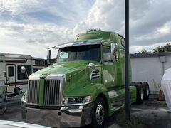 2017 WESTERN STAR 5700xe - Image 3