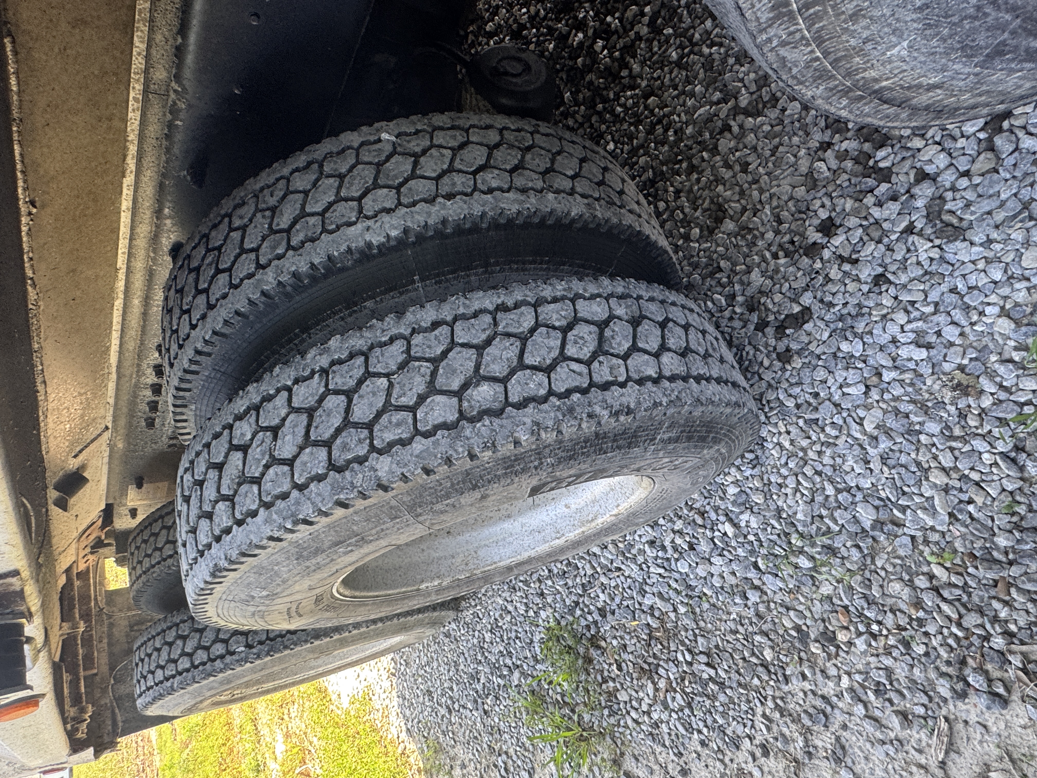 2004 PETERBILT 357 - Image 13