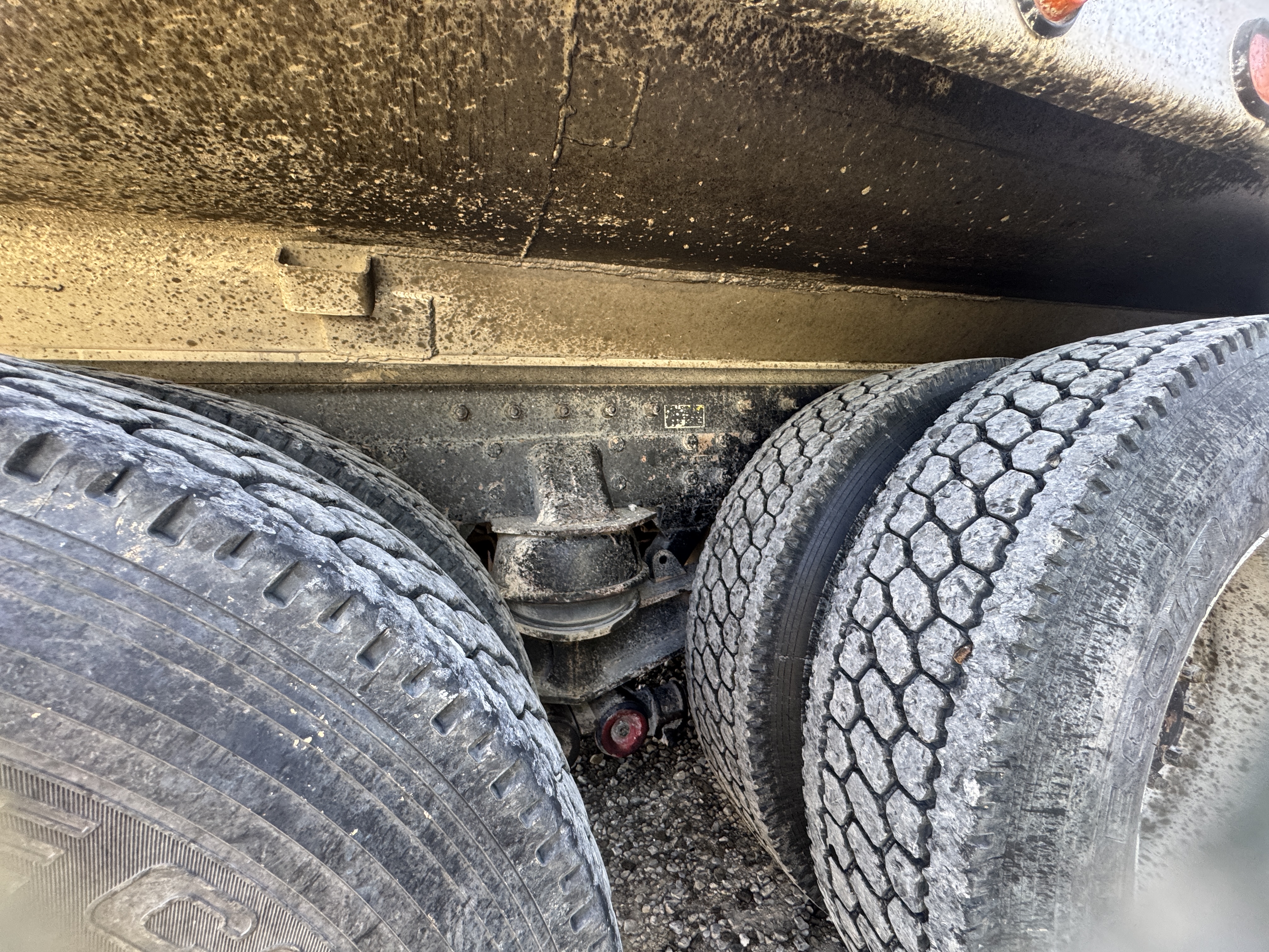 2004 PETERBILT 357 - Image 19