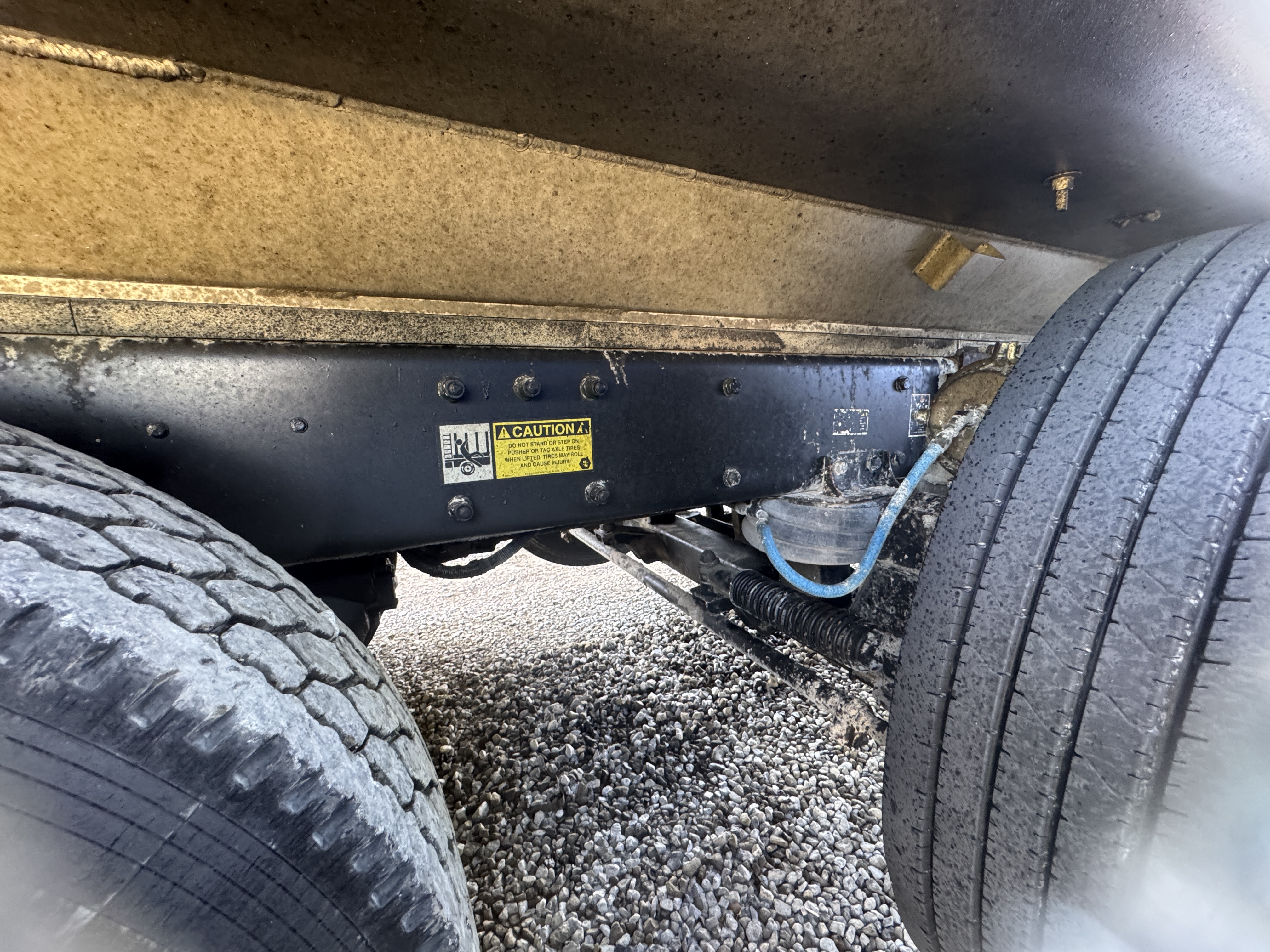 2004 PETERBILT 357 - Image 17