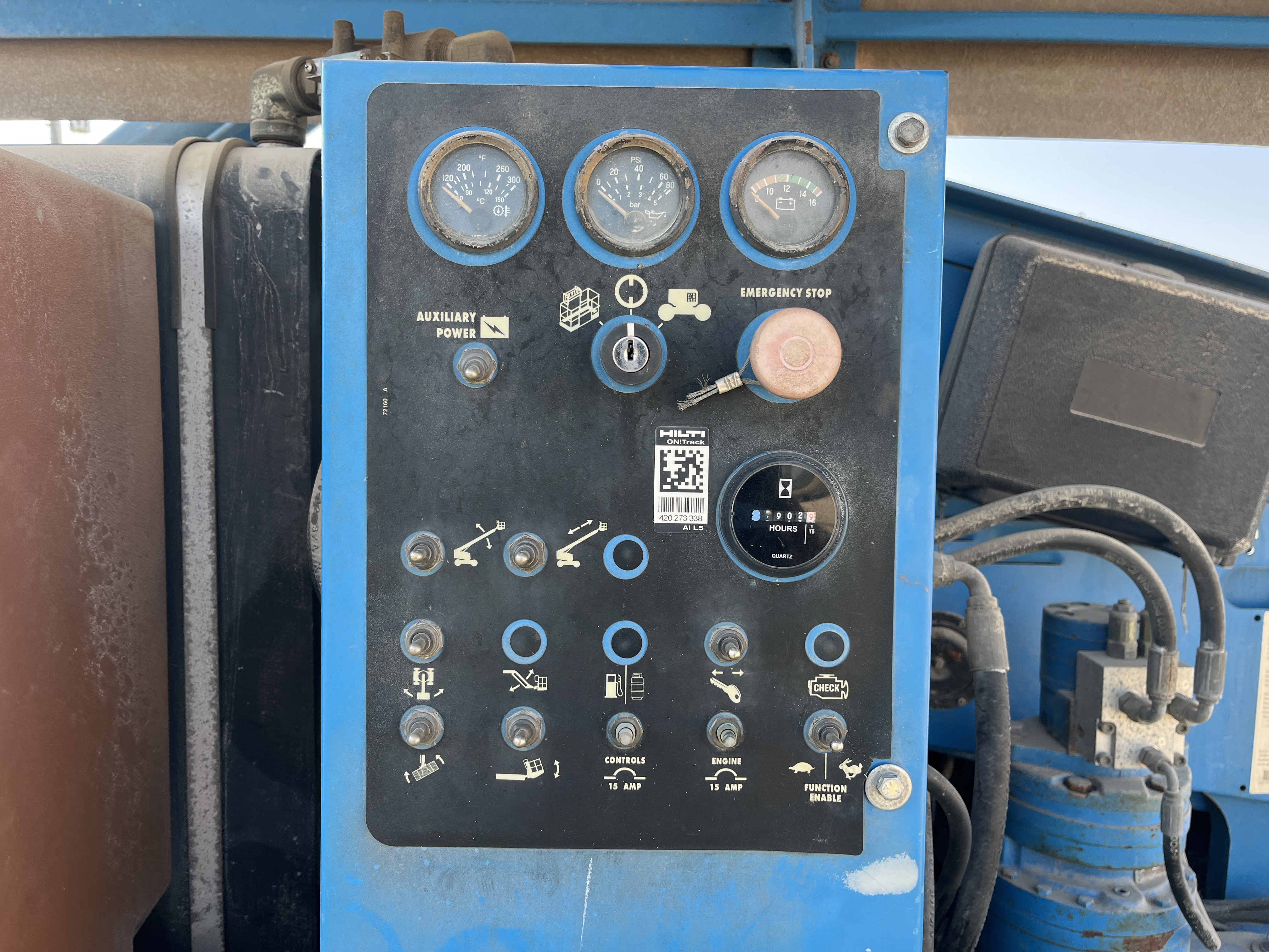 2001 GENIE S-60 - Image 18