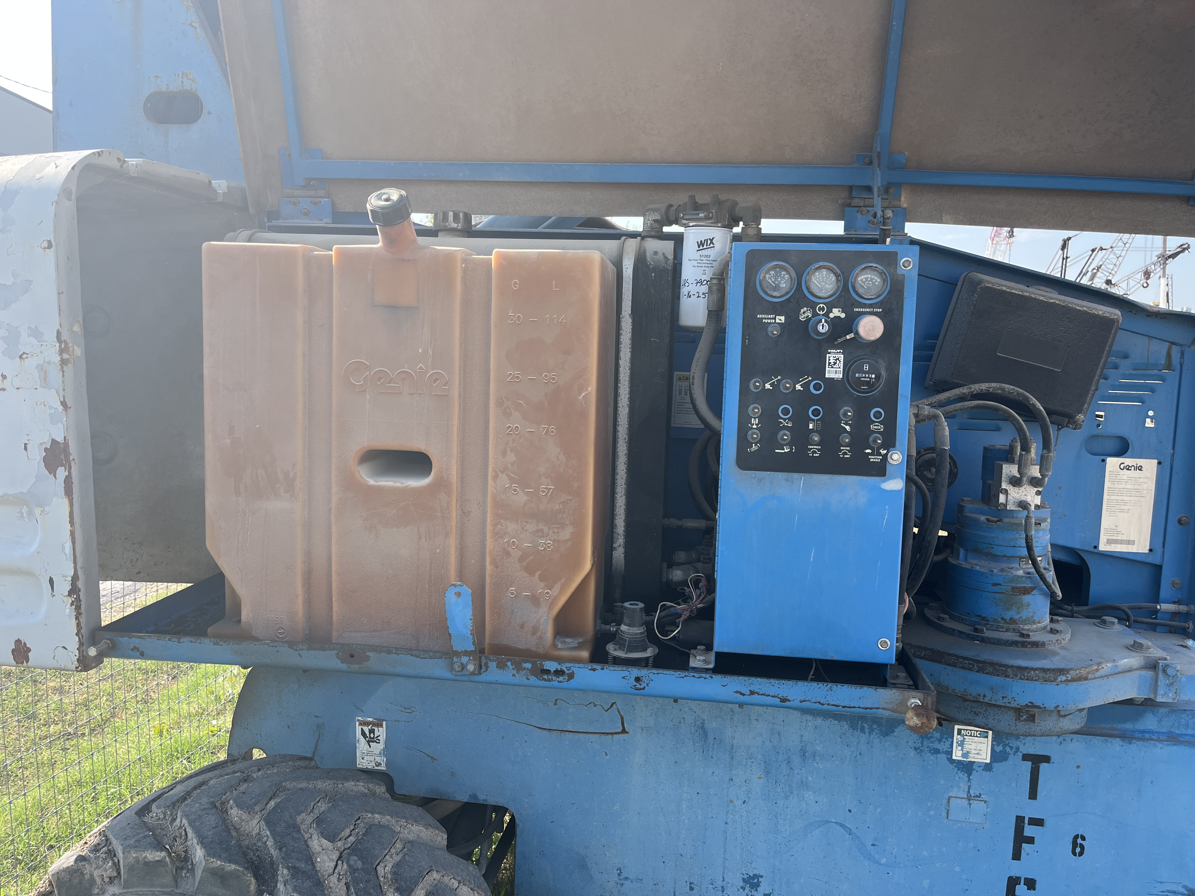 2001 GENIE S-60 - view 16 of 22