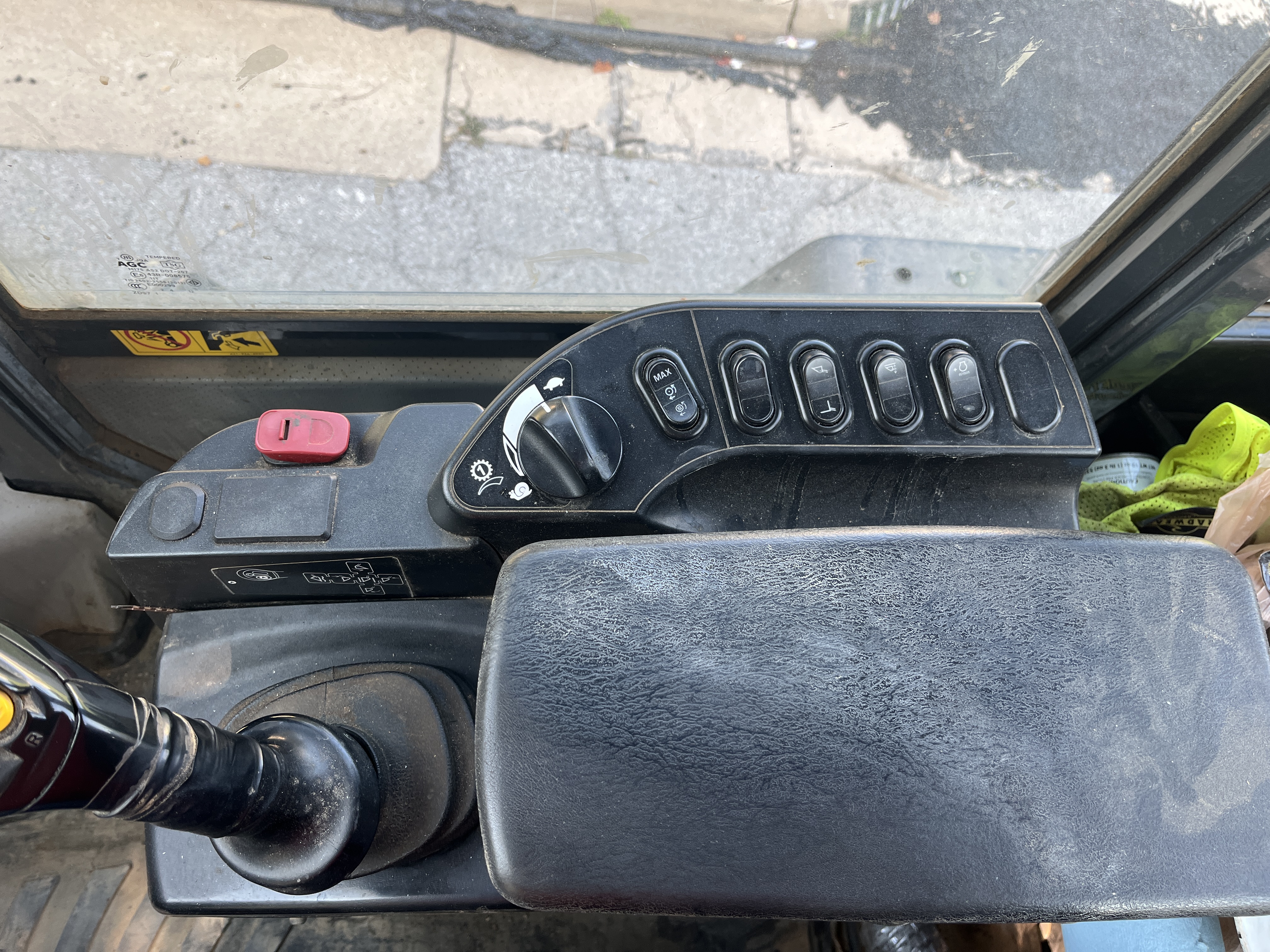 2018 KOMATSU WA270-8 - Image 28