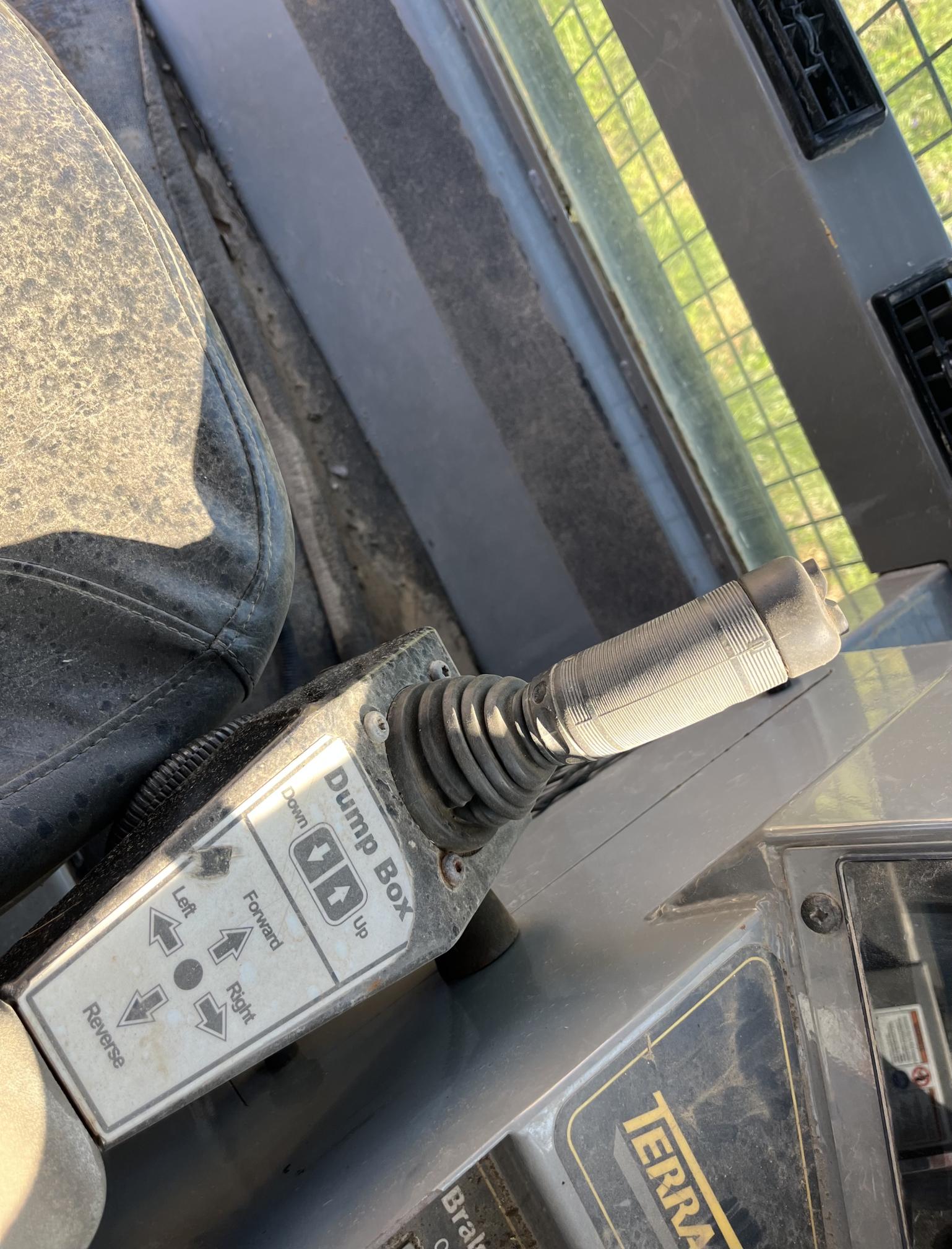 2017 TERRAMAC RT14 - Image 12