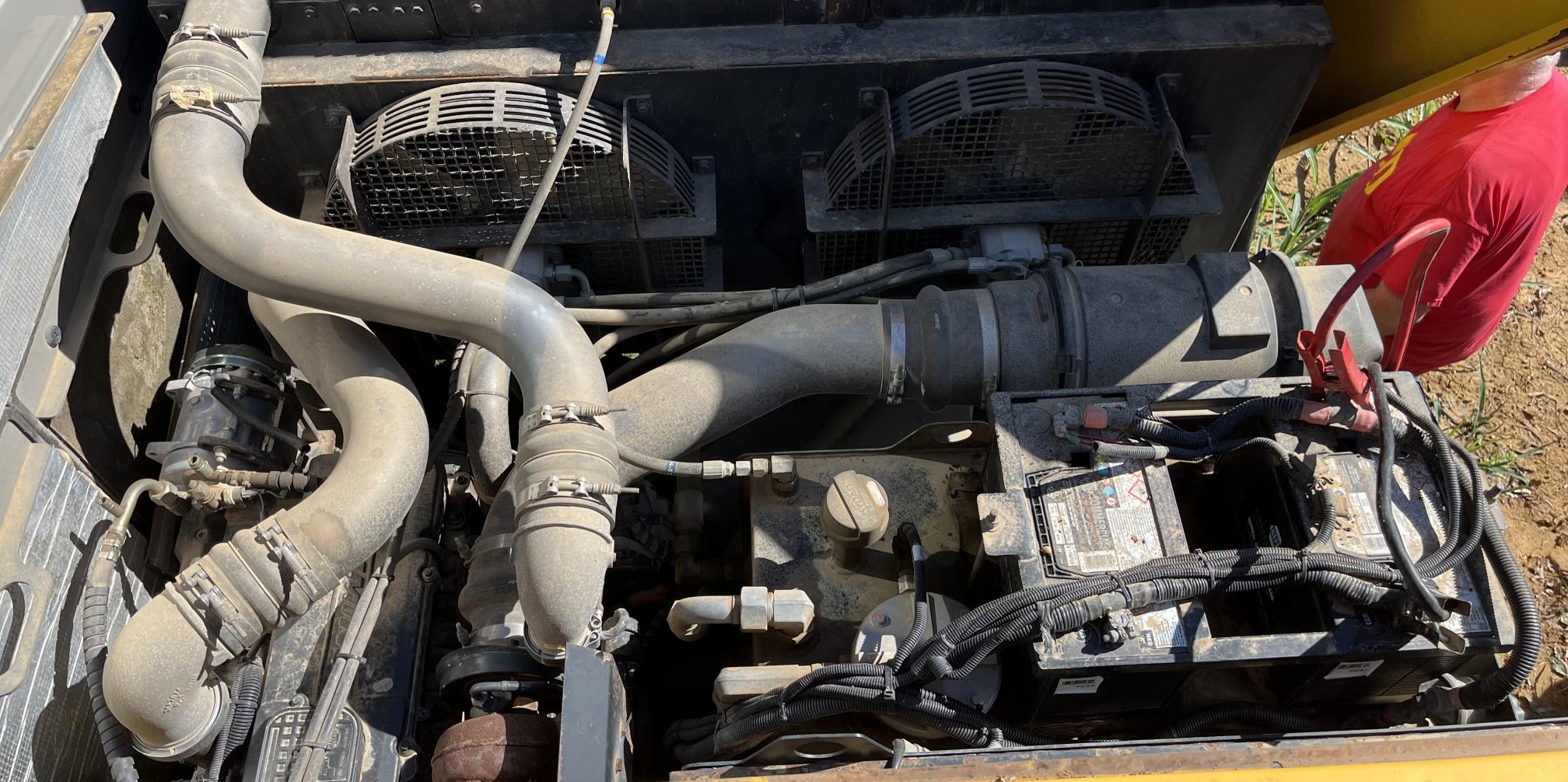 2017 TERRAMAC RT14 - Image 26