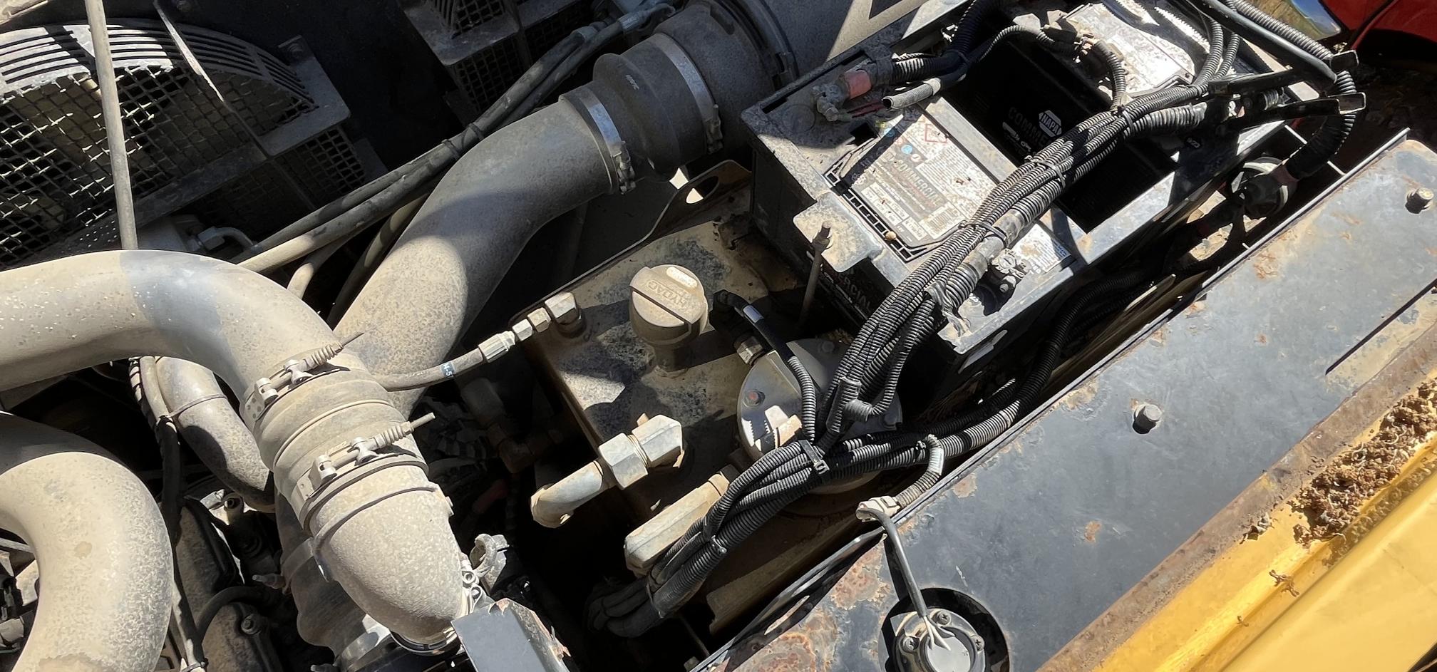 2017 TERRAMAC RT14 - Image 31