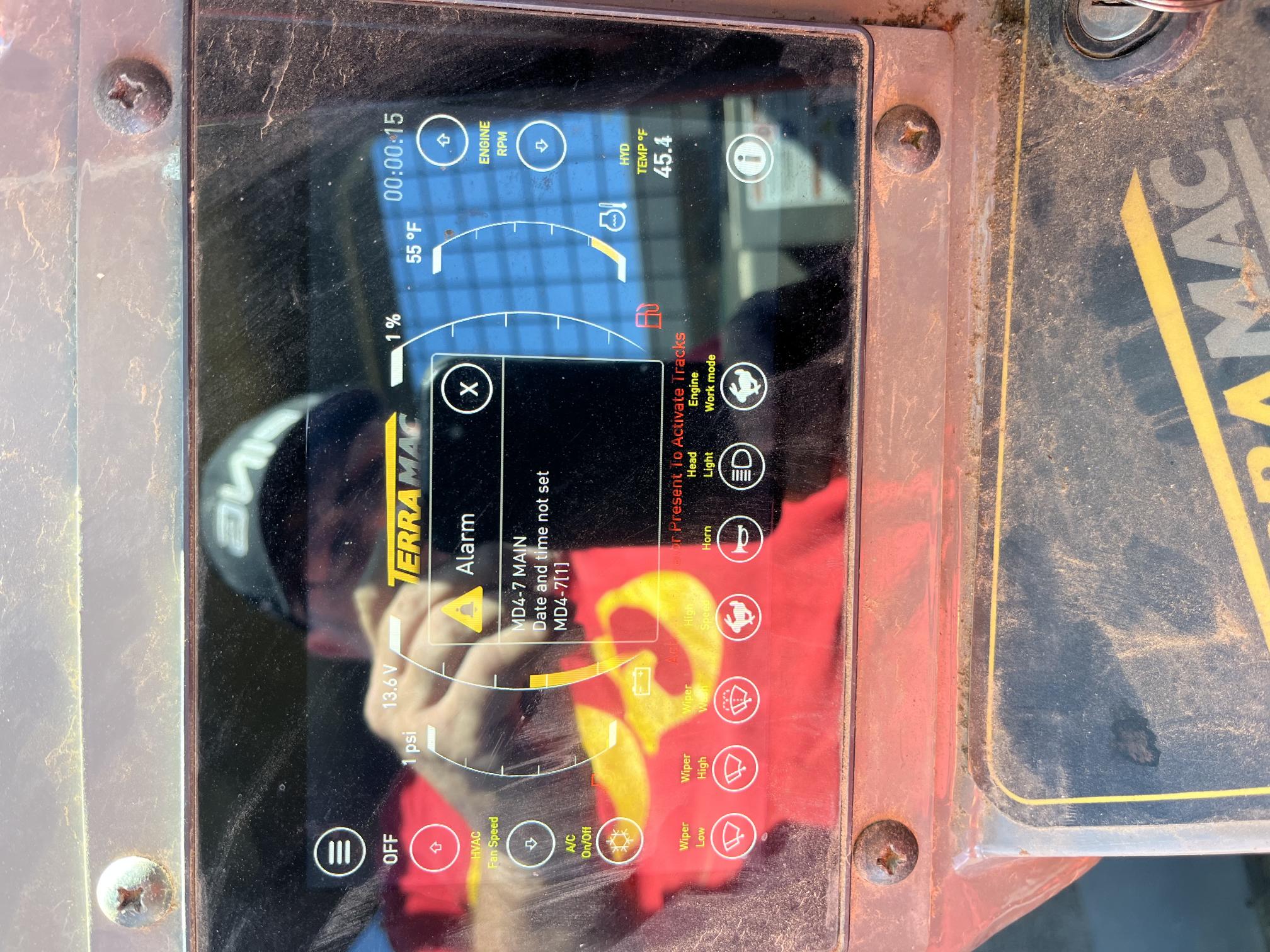 2017 TERRAMAC RT14 - Image 16