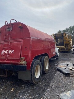 1996 INTERNATIONAL F-4900 - Image 9