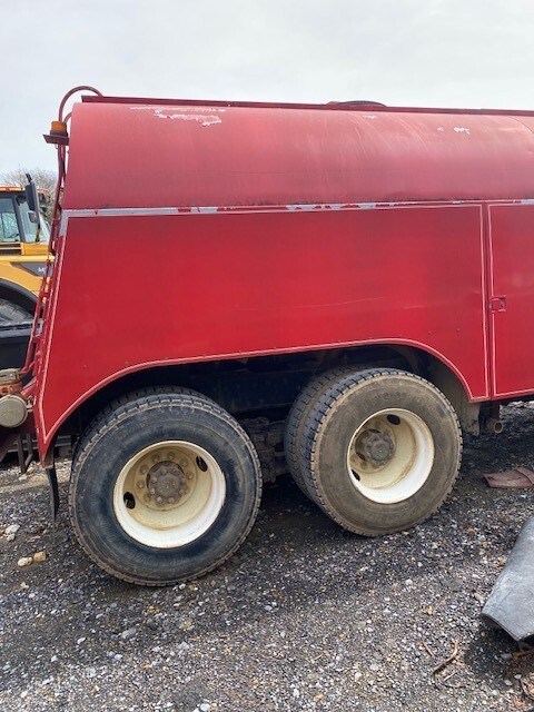 1996 INTERNATIONAL F-4900 - view 8 of 21