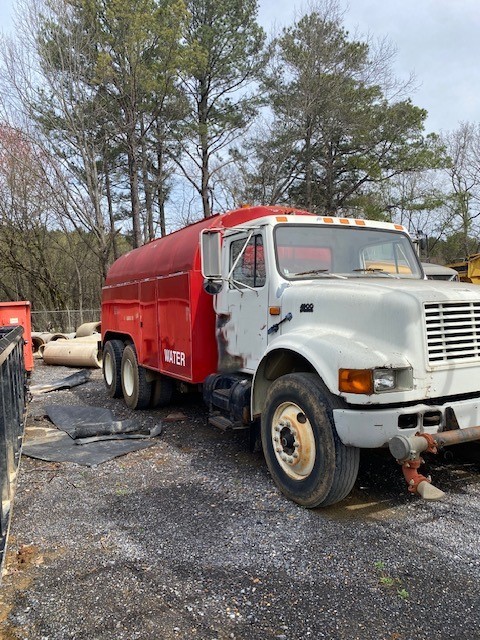 1996 INTERNATIONAL F-4900 - Image 4