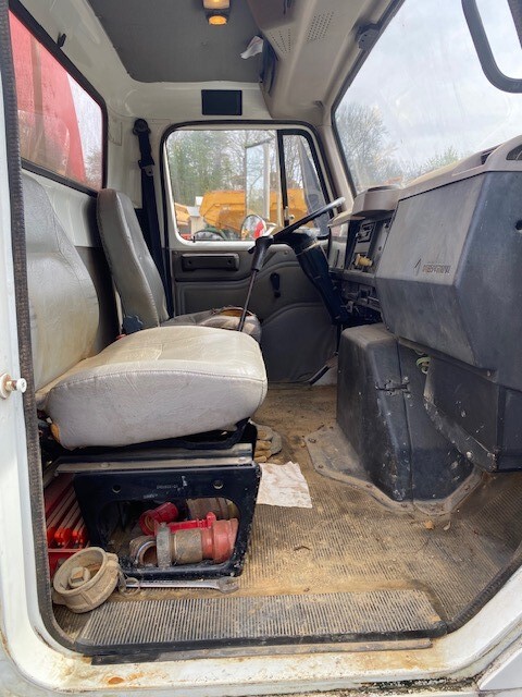 1996 INTERNATIONAL F-4900 - Image 13