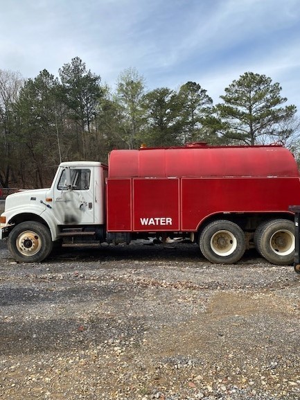 1996 INTERNATIONAL F-4900 - view 1 of 21