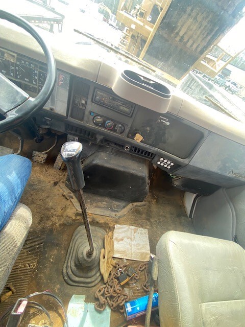 1996 INTERNATIONAL F-4900 - view 19 of 21