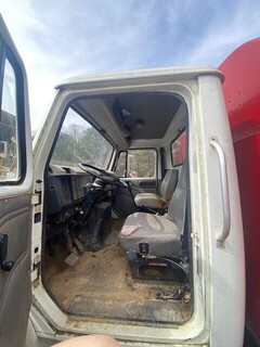 1996 INTERNATIONAL F-4900 - Image 12